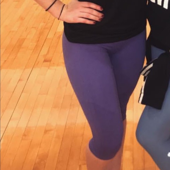 Lululemon Purple Cropped Leggings - Picture 3 of 5